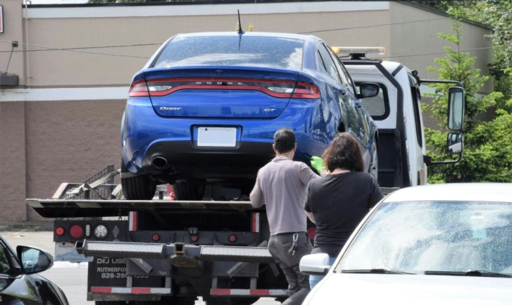 Would Your Car Be Towed in Dubai?